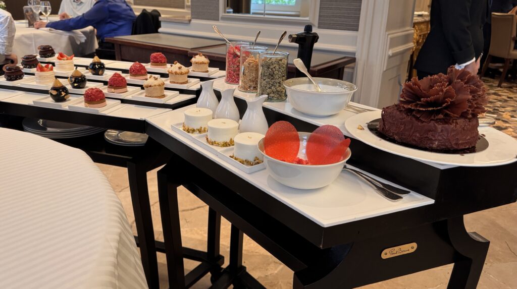 Dessert wagon