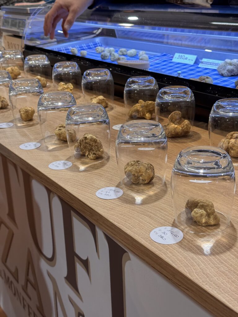 Truffle bins